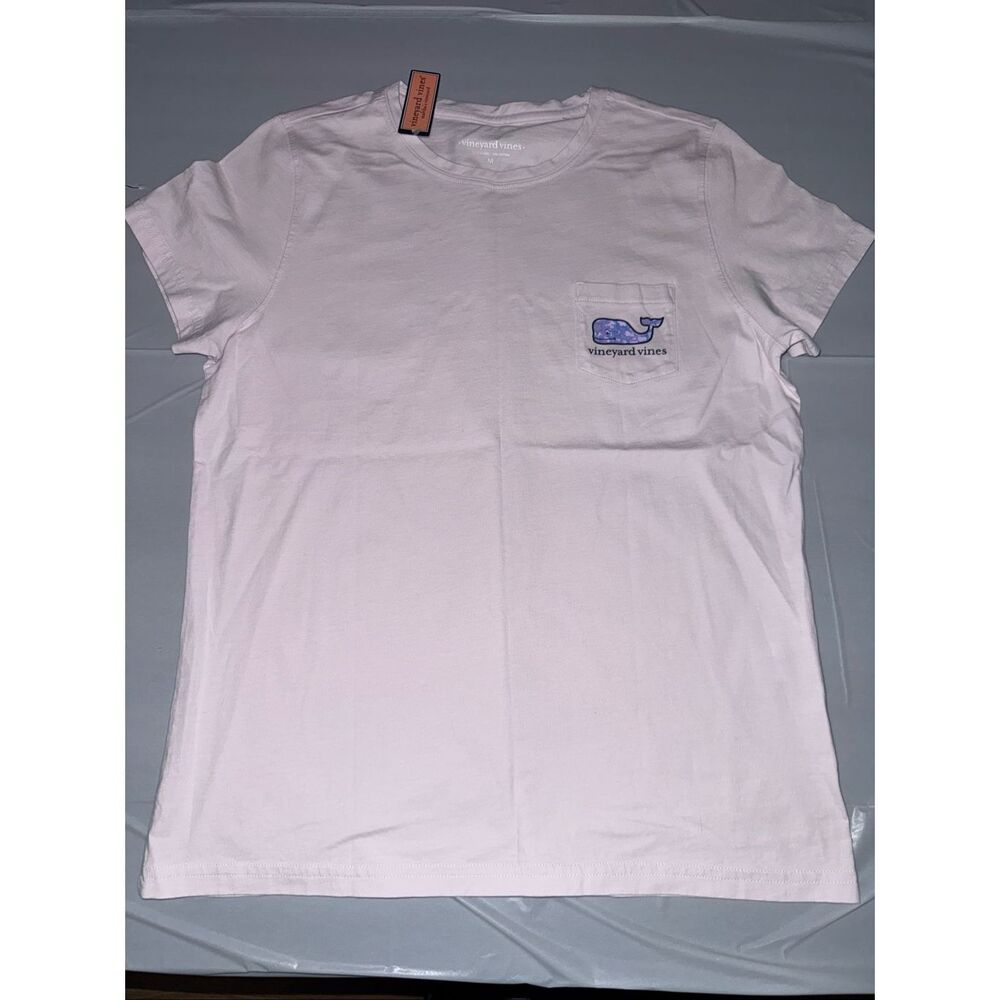 NWT Vineyard Vines Lavender Floral Camo Whale Short Sleeve Tee Size Medium